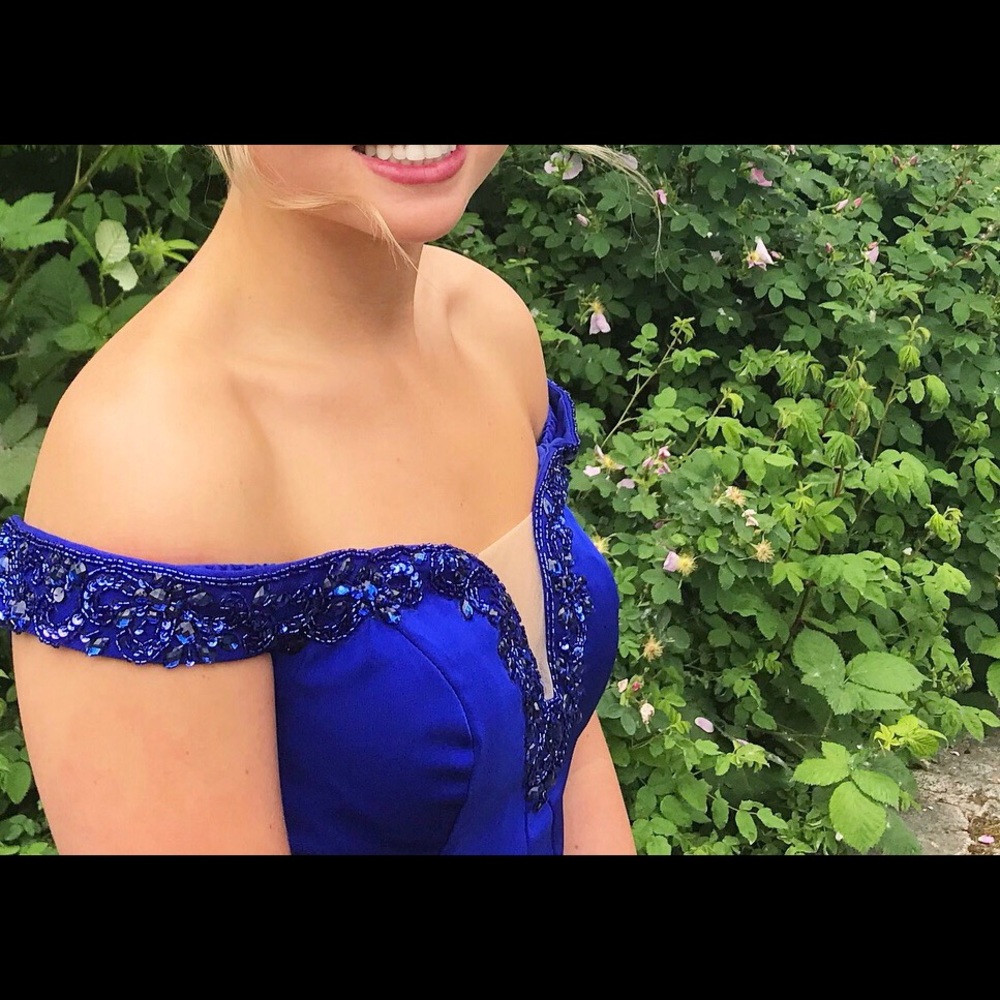 Prom dress